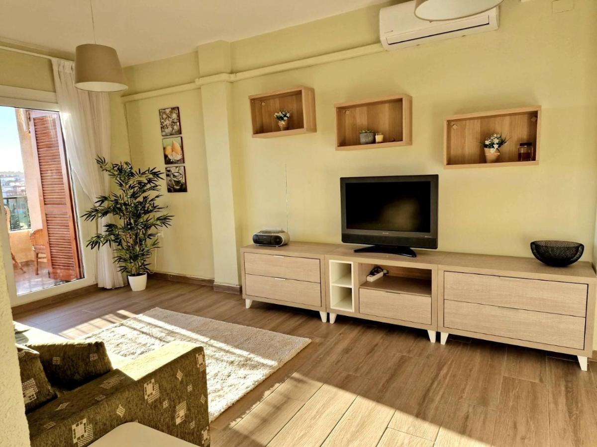 Cozy Apartment With Sea View Torrevieja Kültér fotó