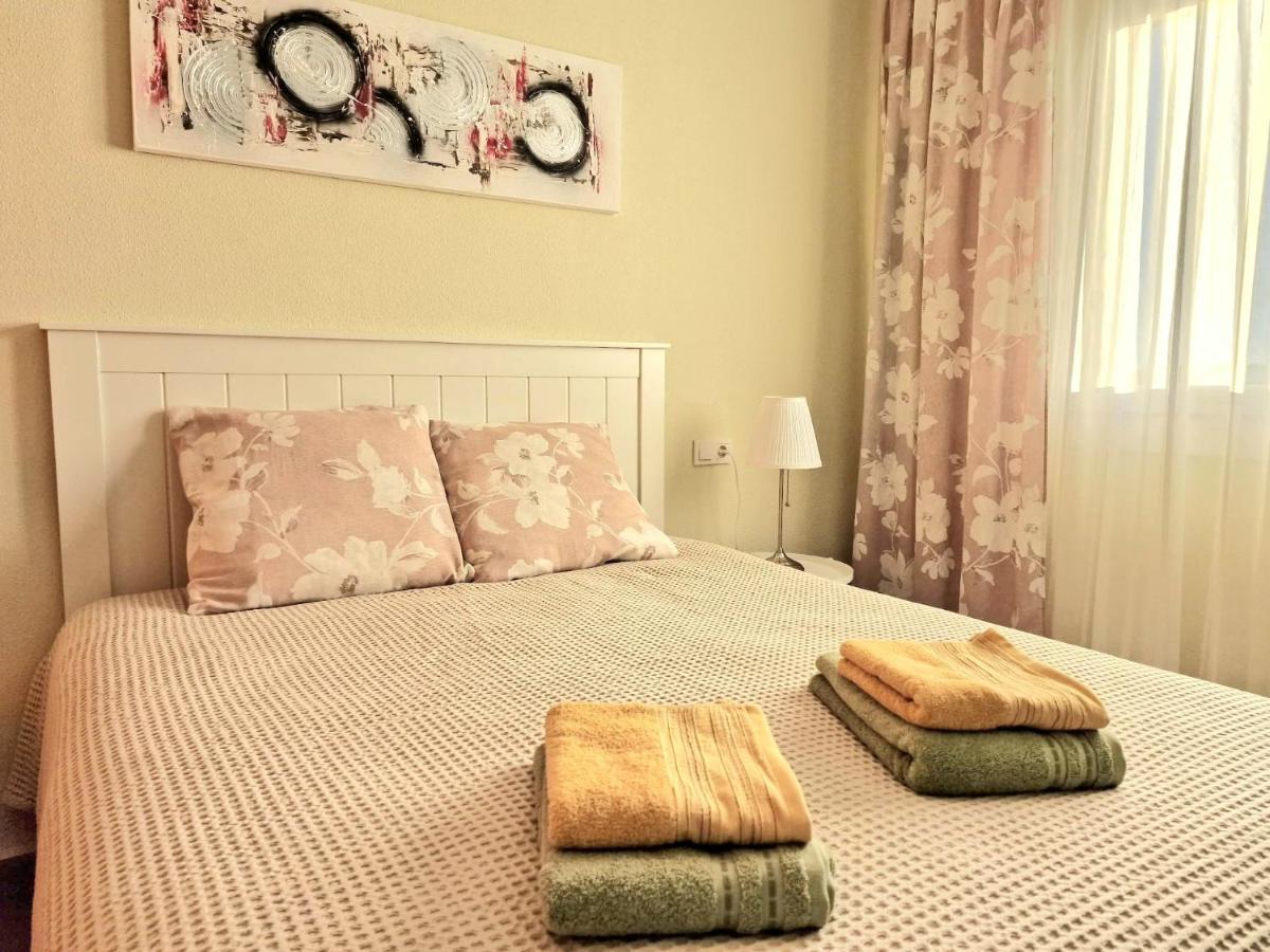 Cozy Apartment With Sea View Torrevieja Kültér fotó