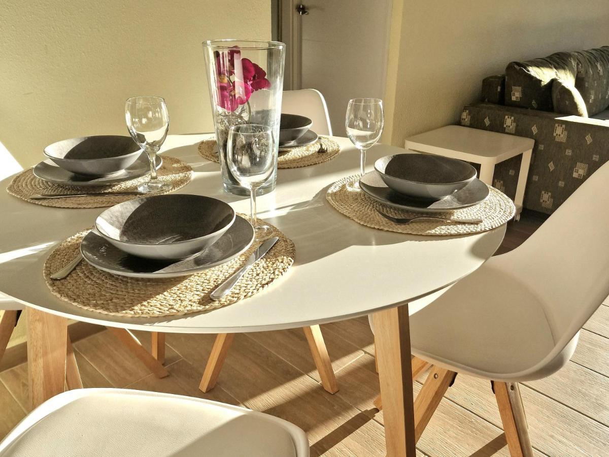 Cozy Apartment With Sea View Torrevieja Kültér fotó